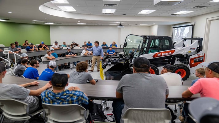 Raven Precision AG - full classroom